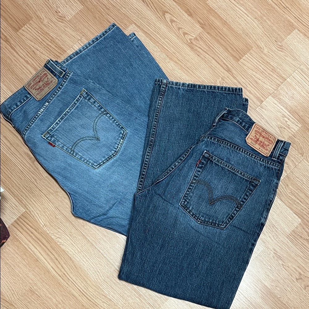 Levi's Men's Straight Jeans in Light and Dark Blue